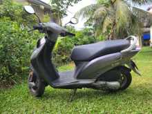 https://riyasewana.com/uploads/hero-honda-activa-i-216115413103.jpg