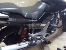 https://riyasewana.com/uploads/hero-honda-cbz-13165840424370.jpg