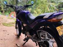 https://riyasewana.com/uploads/hero-honda-cbz-1412393422973.jpg