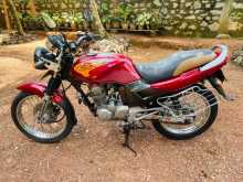 https://riyasewana.com/uploads/hero-honda-cbz-261828144023.jpg