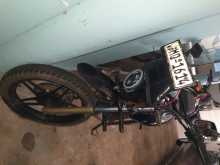 https://riyasewana.com/uploads/hero-honda-cbz-3011310613914.jpg