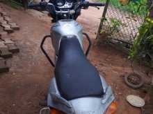 https://riyasewana.com/uploads/hero-honda-cbz-311932331583.jpg