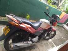 https://riyasewana.com/uploads/hero-honda-cbz-910235513063.jpg