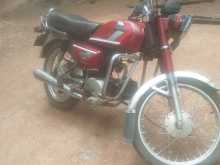 Hero-Honda Cd 100 2000 Motorbike