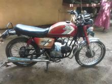 https://riyasewana.com/uploads/hero-honda-cd-100-21726416054.jpg