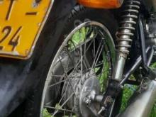 https://riyasewana.com/uploads/hero-honda-cd-dawn-12145641475379.jpg