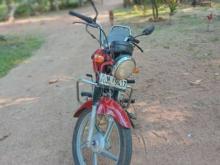 Hero-Honda CD Dawn 2004 Motorbike
