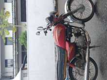 Hero-Honda CD DAWN 2005 Motorbike