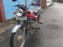 Hero-Honda CD DAWN 2005 Motorbike