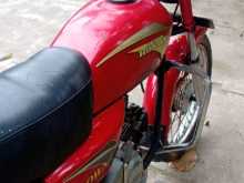https://riyasewana.com/uploads/hero-honda-cd-dawn-1914154813654.jpg