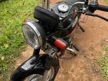 Hero-Honda Cd Dawn 2005 Motorbike