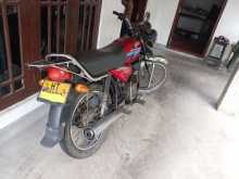 Hero-Honda CD Dawn 2002 motorcycle