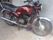 Hero-Honda Cd Dawn 2004 Motorbike