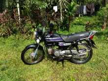 https://riyasewana.com/uploads/hero-honda-cd-dawn-281639574293.jpg