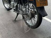 https://riyasewana.com/uploads/hero-honda-cd-dawn-5155801419297.jpg