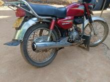 Hero-Honda Cd Dawn 2005 Motorbike