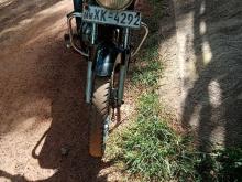 https://riyasewana.com/uploads/hero-honda-cd-dawn-61459236426.jpg