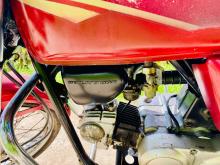 https://riyasewana.com/uploads/hero-honda-cd-deluxe-121206306946.jpg