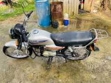 https://riyasewana.com/uploads/hero-honda-cd-dowm-69412013834.jpg