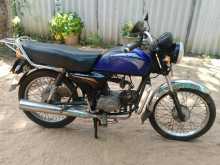 Hero-Honda CD Dawn 2005 Motorbike