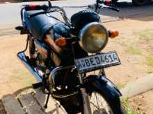 https://riyasewana.com/uploads/hero-honda-cd-down-181659354391.jpg