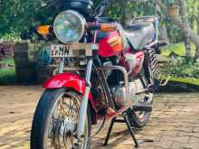 https://riyasewana.com/uploads/hero-honda-cd-down-219555613142.jpg