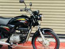 Hero-Honda CD Dawn 2006 Motorbike