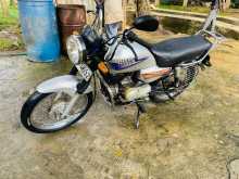 https://riyasewana.com/uploads/hero-honda-cd-down-513371613122.jpg