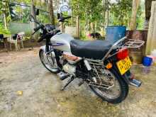 https://riyasewana.com/uploads/hero-honda-cd-down-513371613623.jpg