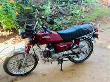 Hero-Honda CD100 2004 Motorbike