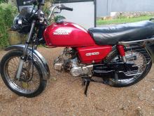 Hero-Honda Cd100 2004 Motorbike