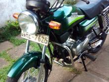 Hero-Honda Dawn 2005 Motorbike