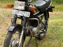 Hero-Honda Deluxe 2003 Motorbike