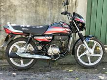 Hero-Honda Deluxe 2011 Motorbike