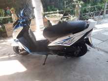 https://riyasewana.com/uploads/hero-honda-dio-1611082613262.jpg