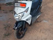 https://riyasewana.com/uploads/hero-honda-dio-201840476445.jpg