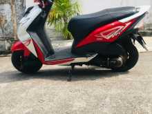 https://riyasewana.com/uploads/hero-honda-dio-26244613682.jpg