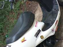 https://riyasewana.com/uploads/hero-honda-dio-282120484103.jpg