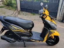 https://riyasewana.com/uploads/hero-honda-dio-28712046335.jpg