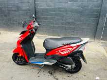 https://riyasewana.com/uploads/hero-honda-dio-302332264023.jpg