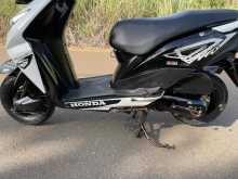 https://riyasewana.com/uploads/hero-honda-dio-80080422163.jpg