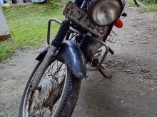 Hero-Honda CD Dawn 2005 Motorbike