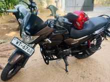 Hero-Honda Glamour EFI 2011 Motorbike
