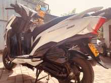 https://riyasewana.com/uploads/hero-honda-grazia-1319200313443.jpg