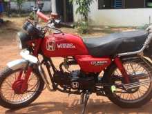 Hero-Honda Honda 2006 Motorbike
