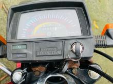 Hero-Honda Honda 2006 Motorbike