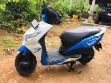 https://riyasewana.com/uploads/hero-honda-honda-dio-151712104102.jpg