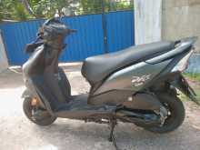 https://riyasewana.com/uploads/hero-honda-honda-dio-314533413152.jpg