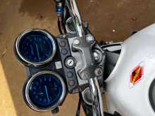 https://riyasewana.com/uploads/hero-honda-hornet-141211134583.jpg