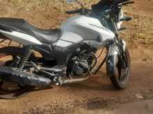 https://riyasewana.com/uploads/hero-honda-hunk-151405174993.jpg